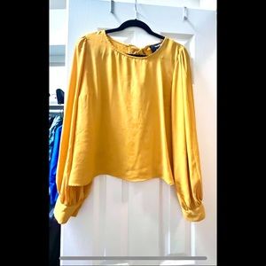 ModCloth Tie-Back Blouse size M